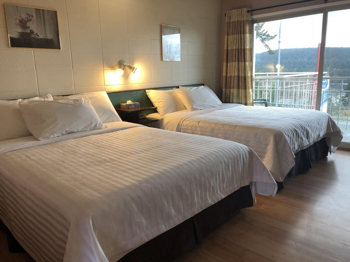 Holiday House Motel Ladysmith Extérieur photo