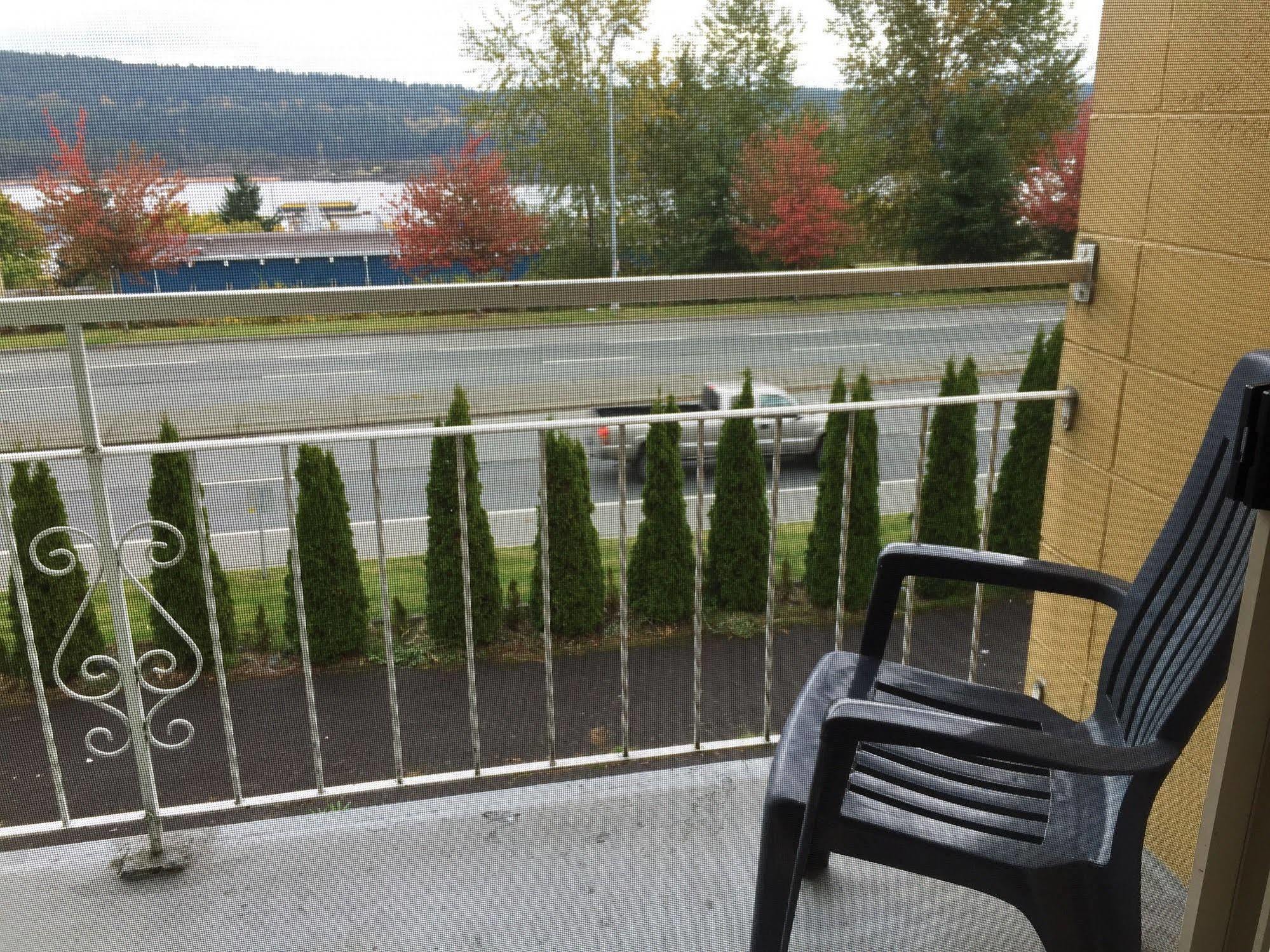 Holiday House Motel Ladysmith Extérieur photo